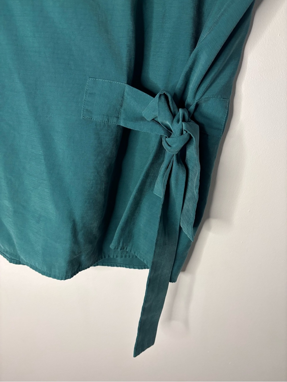 Club Monaco Teal Side-Tie Cap Sleeve Top - Picture 4 of 5